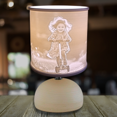 Fotolampa: Stolní lampa s vlastními fotografiemi –⁠ béžový keramický podstavec